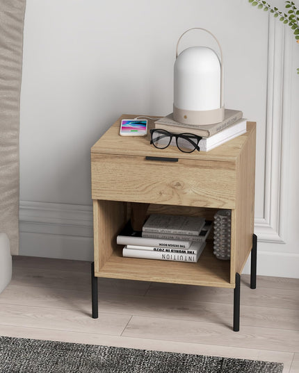 Giantex Mid Century Modern Nightstand with Charging Station