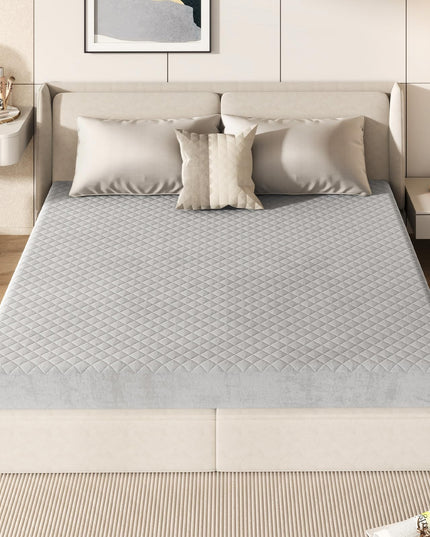 Giantex Mattress Topper Cover, Soft Velvet Mattress Protector with Deep Pockets