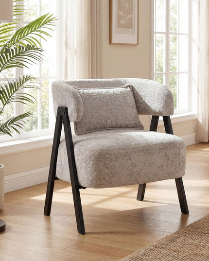 Fauteuil d'appoint en forme de tonneau Giantex avec revêtement en fausse fourrure de lapin (1/2)