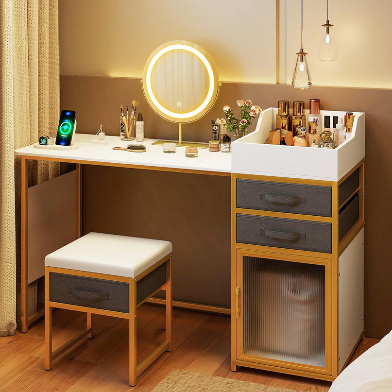 Coiffeuse avec miroir LED et meuble cannelé éclairé