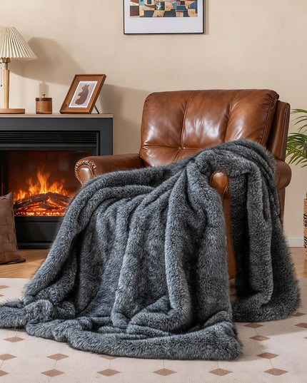Giantex Faux Fur Throw Blanket Faux Wolf Fur Blankets