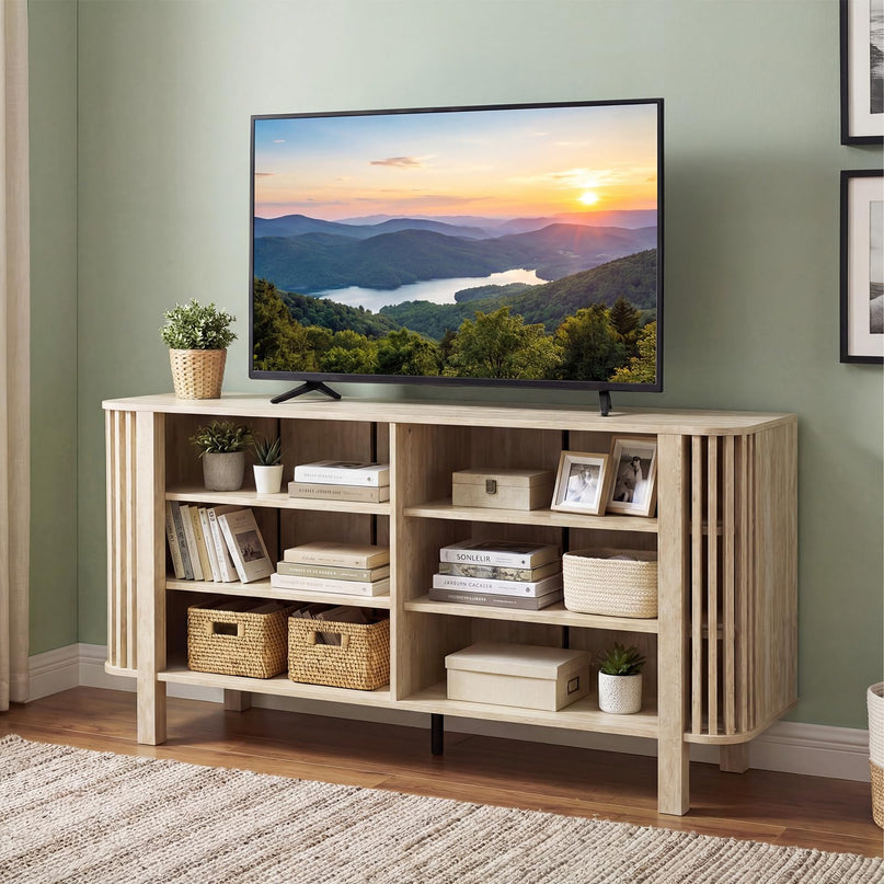 Meuble TV Giantex de 150 cm pour téléviseurs jusqu'à 55 pouces avec étagères réglables et décoration à lattes unique