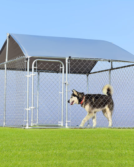 Giantex Outdoor Dog Kennel with Roof, 7.5ft Dog Fence with Door and Waterproof Cover