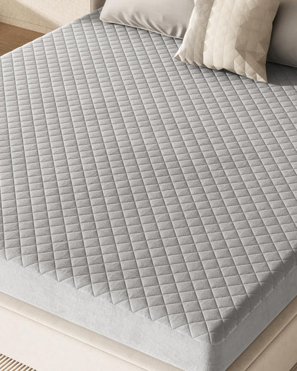 Giantex Mattress Topper Cover, Soft Velvet Mattress Protector with Deep Pockets
