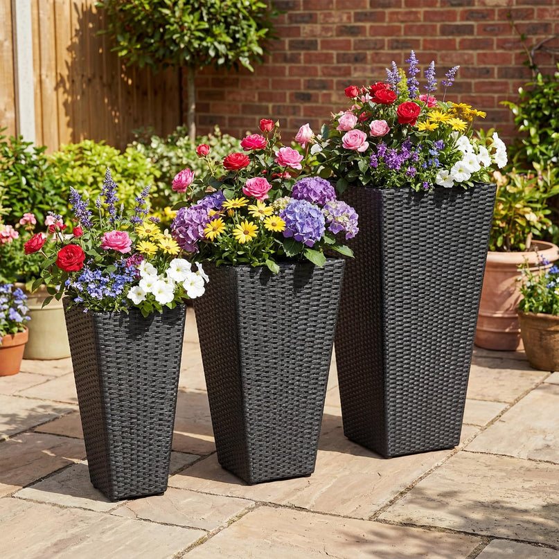 Giantex Lot de 3 jardinières hautes | Jardinières coniques en rotin de 76,2 cm, 55,9 cm et 47 cm de haut avec bacs intérieurs amovibles