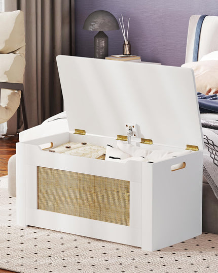Giantex 31.5" Large Storage Chest Rattan Storage Bench with Flip Top Lid & Safety Hing