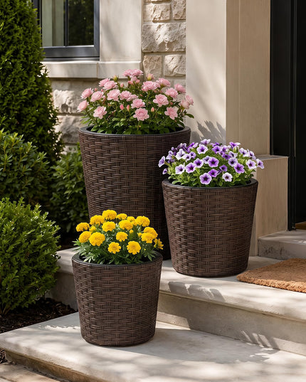 Giantex Set of 3 Plastic Planters with Drainage Holes and Saucers