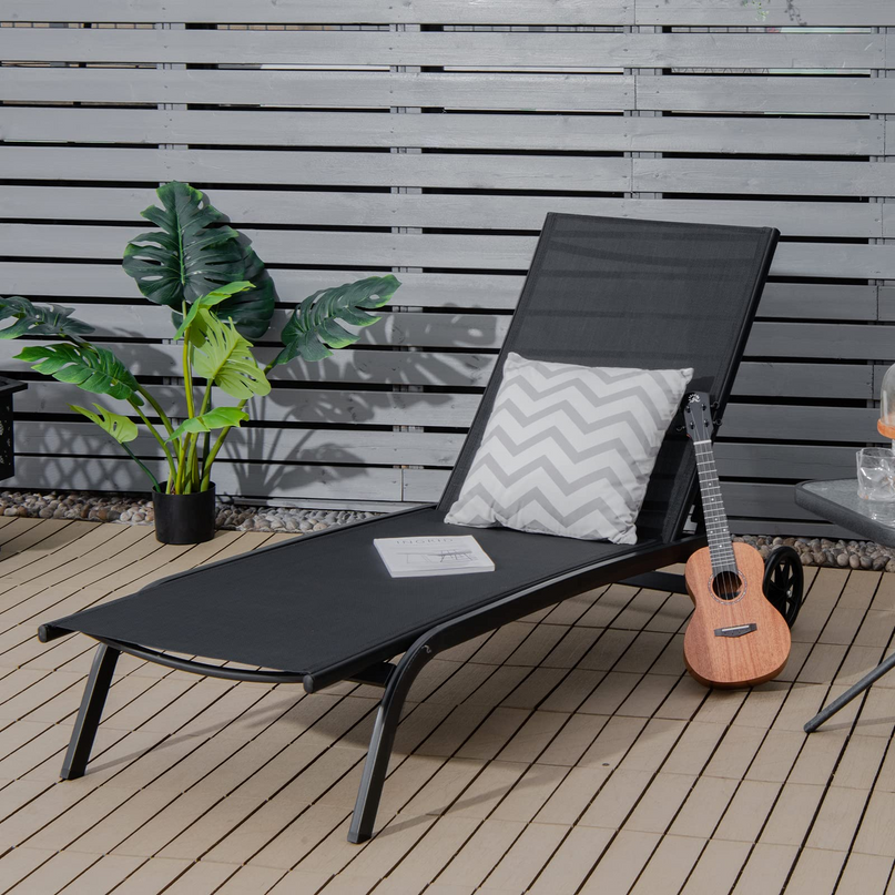 Giantex Patio Lounge Chairs for Pool Area
