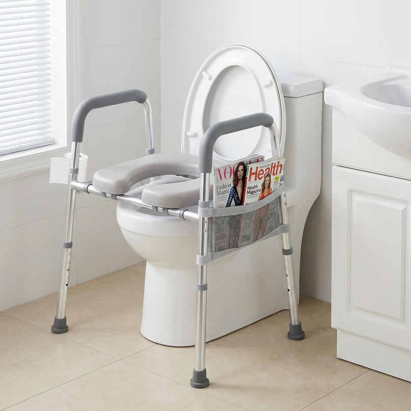 Giantex Raised Toilet Seat with Handles