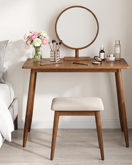 GIANTEX Computer Desk with Rubber Wood Legs for Bedroom or Small Spaces