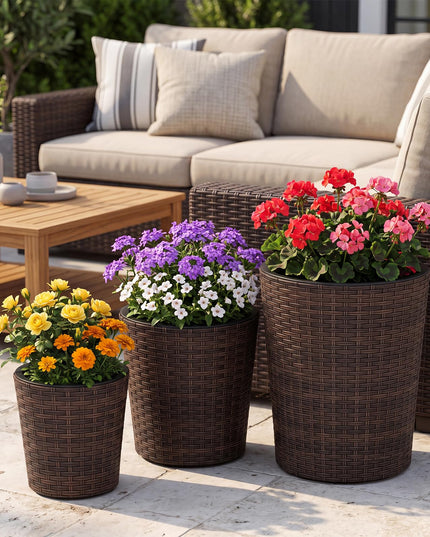 Giantex Set of 3 Plastic Planters with Drainage Holes and Saucers