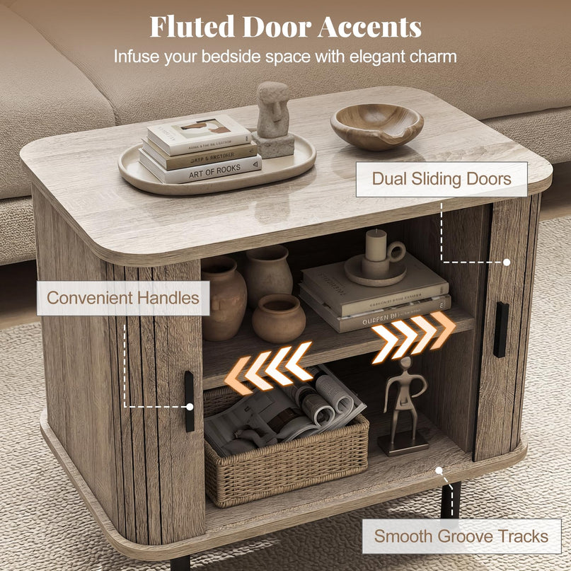 Table de chevet moderne de style Mid-Century Giantex 61 cm avec portes coulissantes cannelées et étagères de rangement