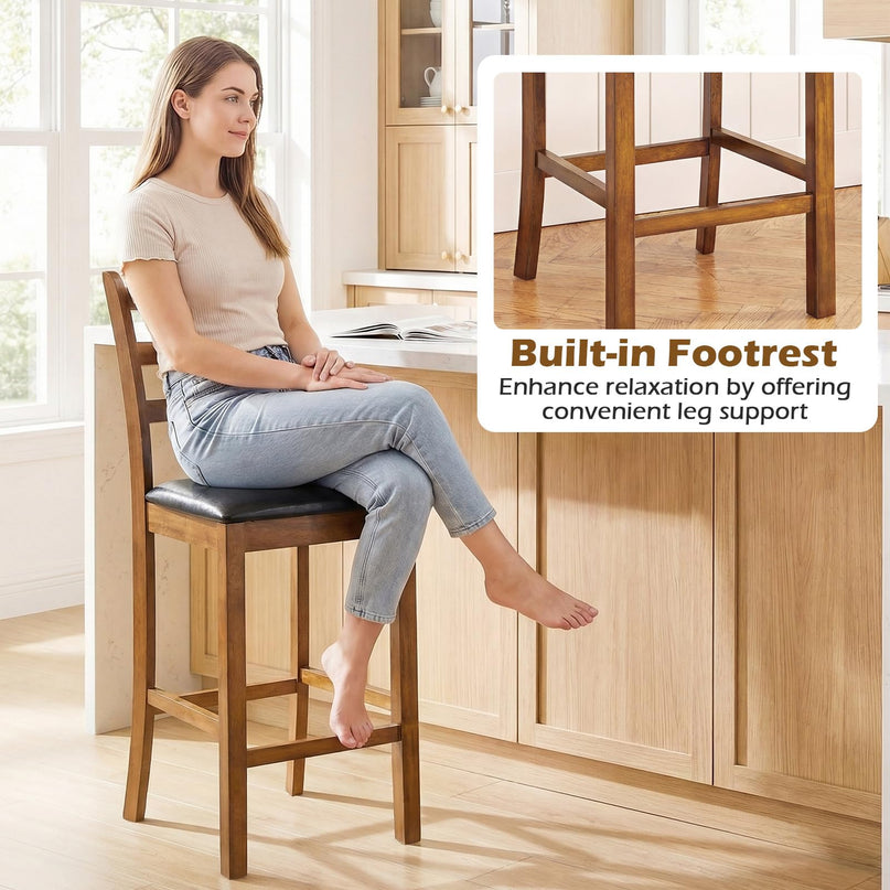 Chaises de bar Giantex de 61 cm à dossier échelle en bois, hauteur comptoir, avec assise rembourrée en similicuir (lot de 2 ou 4)