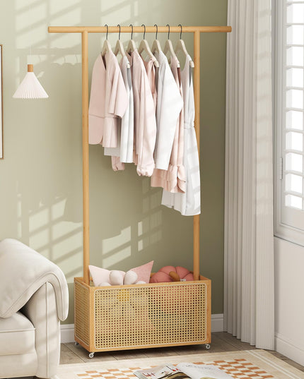 Portant à vêtements roulant en bambou Giantex avec panier de rangement en rotin pour couloir, salon, chambre à coucher