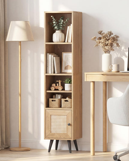 Giantex Bibliothèque Haute et Étroite à 6 Niveaux | Meuble de Rangement Mince de 137 cm avec Étagère Réglable et Porte en Rotin Style Bohème