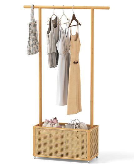 Portant à vêtements roulant en bambou Giantex avec panier de rangement en rotin pour couloir, salon, chambre à coucher