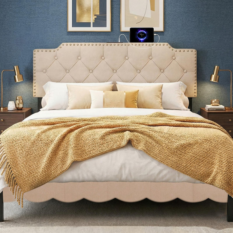 Tête de lit Giantex avec station de charge Grand lit/lit double Capitonnée cloutée (Capitonnage en losanges cloutés avec chargement)